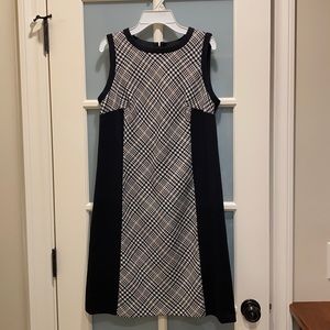 Women’s Kasper Sleeveless Dress Size 6